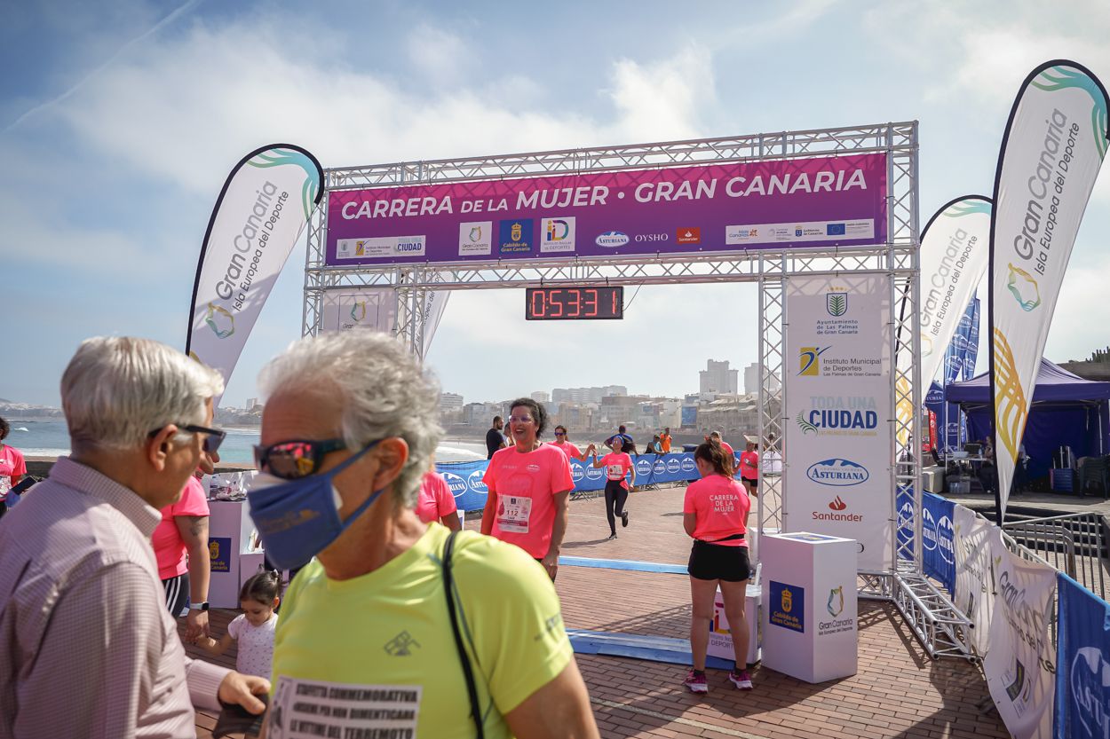 Las fotos de meta de la Carrera de la Mujer de Gran Canaria 11 52 42 15701 O