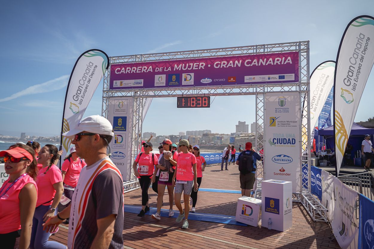 Las fotos de meta de la Carrera de la Mujer de Gran Canaria 12 17 49 15701 O