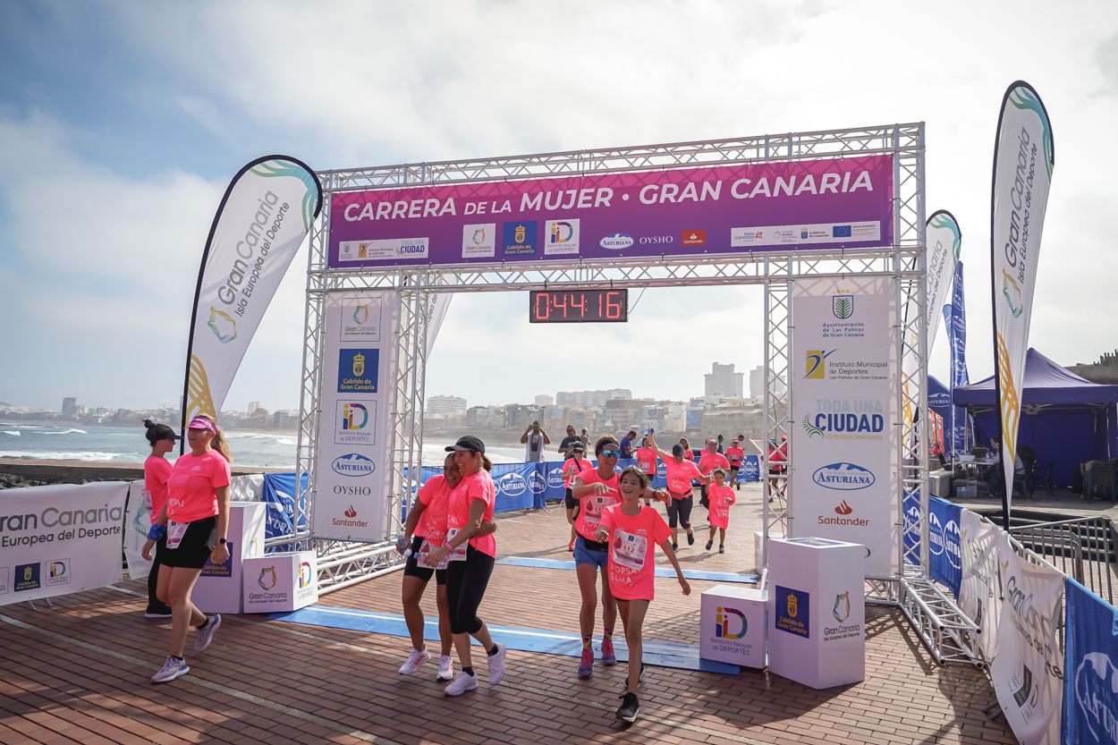 Las fotos de meta de la Carrera de la Mujer de Gran Canaria 11 43 27 15701 O
