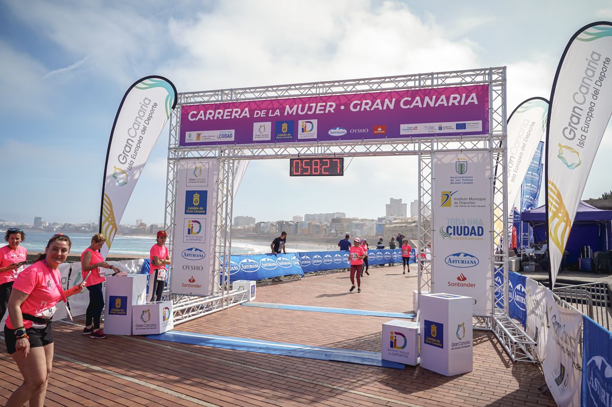 Las fotos de meta de la Carrera de la Mujer de Gran Canaria 11 57 38 15701 O