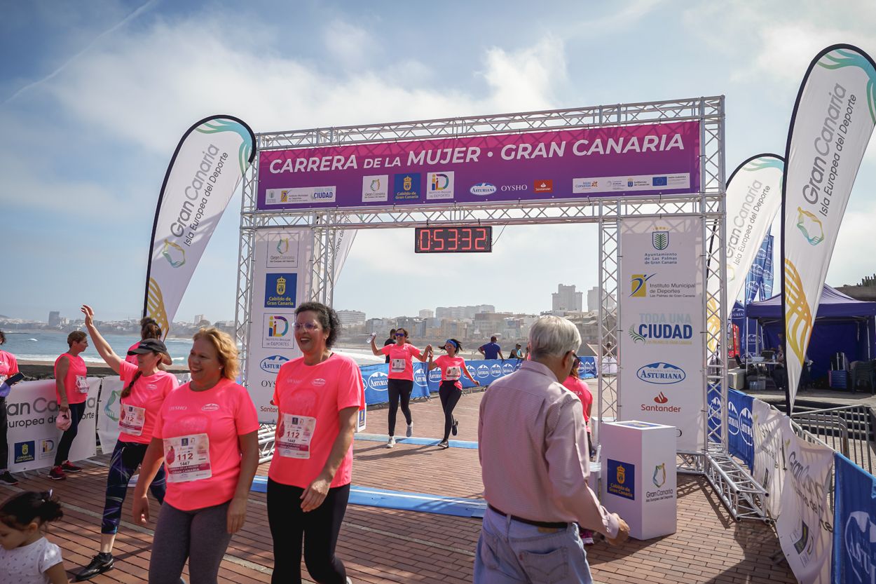 Las fotos de meta de la Carrera de la Mujer de Gran Canaria 11 52 43 15701 O