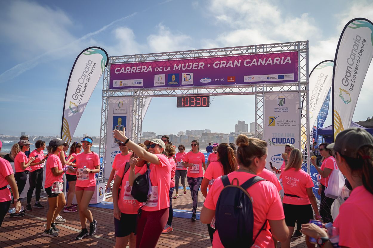 Las fotos de meta de la Carrera de la Mujer de Gran Canaria 12 02 41 15701 O