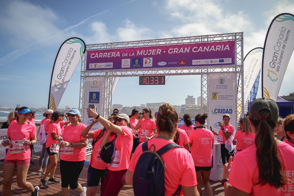 Las fotos de meta de la Carrera de la Mujer de Gran Canaria 12 02 42 15701 O