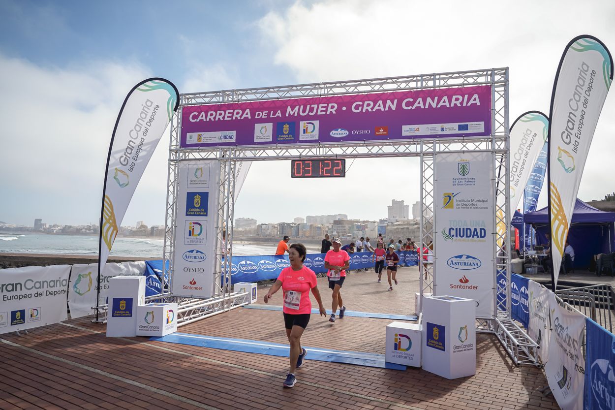 Las fotos de meta de la Carrera de la Mujer de Gran Canaria11 30 33 15701 O