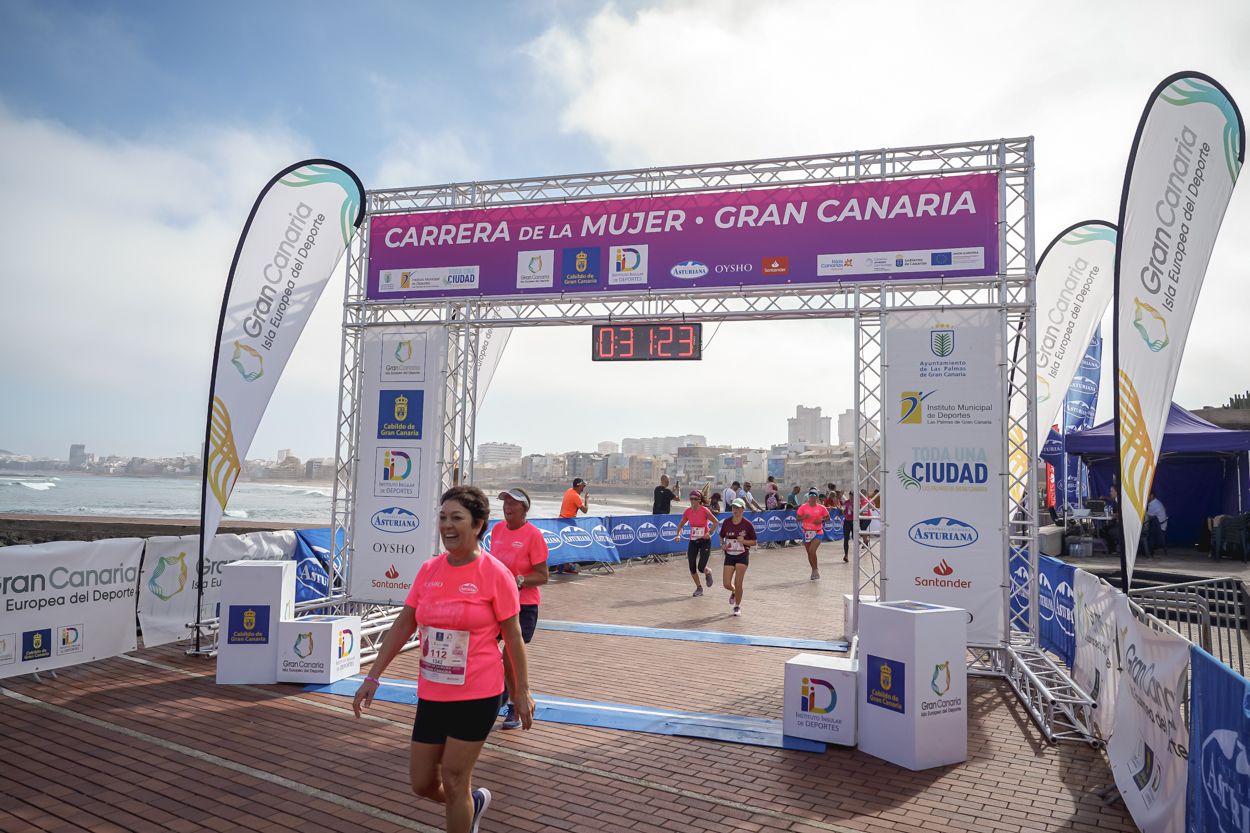 Las fotos de meta de la Carrera de la Mujer de Gran Canaria11 30 34 15701 O