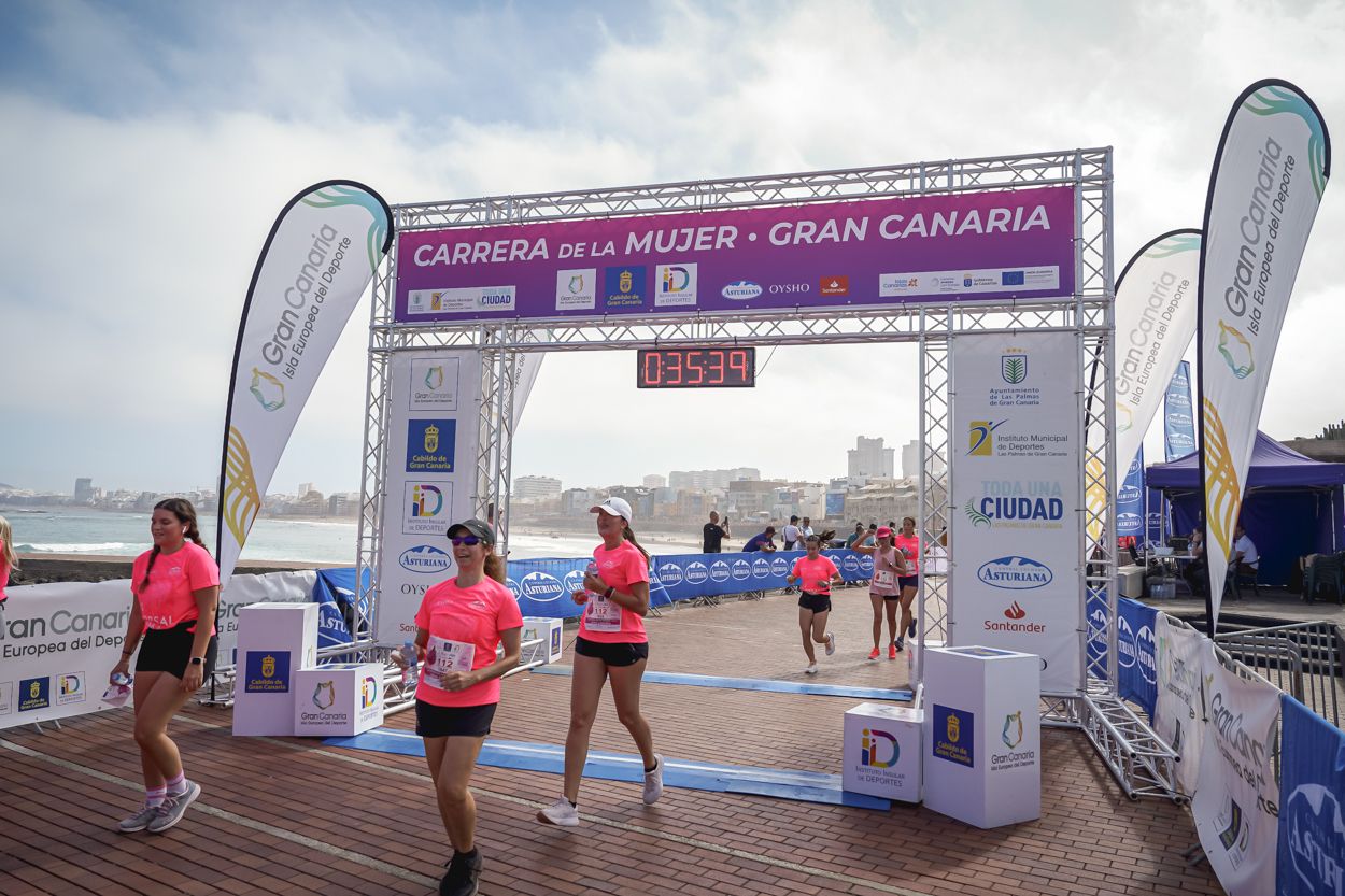 Las fotos de meta de la Carrera de la Mujer de Gran Canaria 11 34 50 15701 O