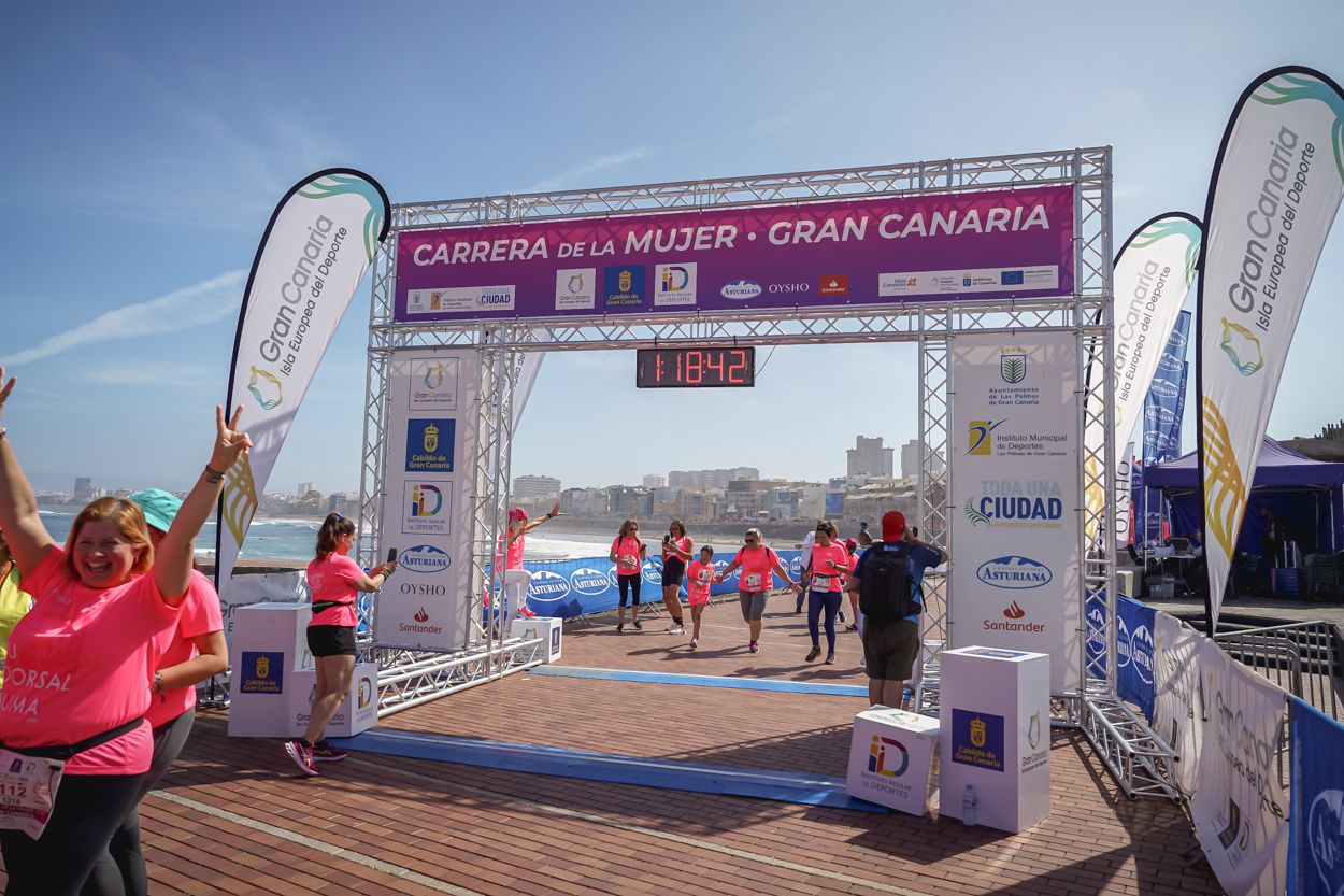 Las fotos de meta de la Carrera de la Mujer de Gran Canaria 12 17 53 15701 O