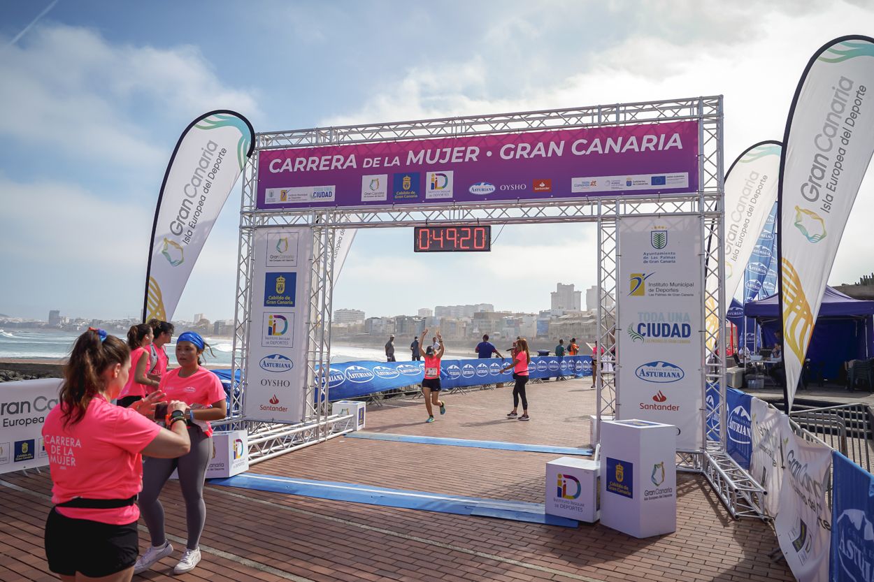 Las fotos de meta de la Carrera de la Mujer de Gran Canaria 11 48 30 15701 O