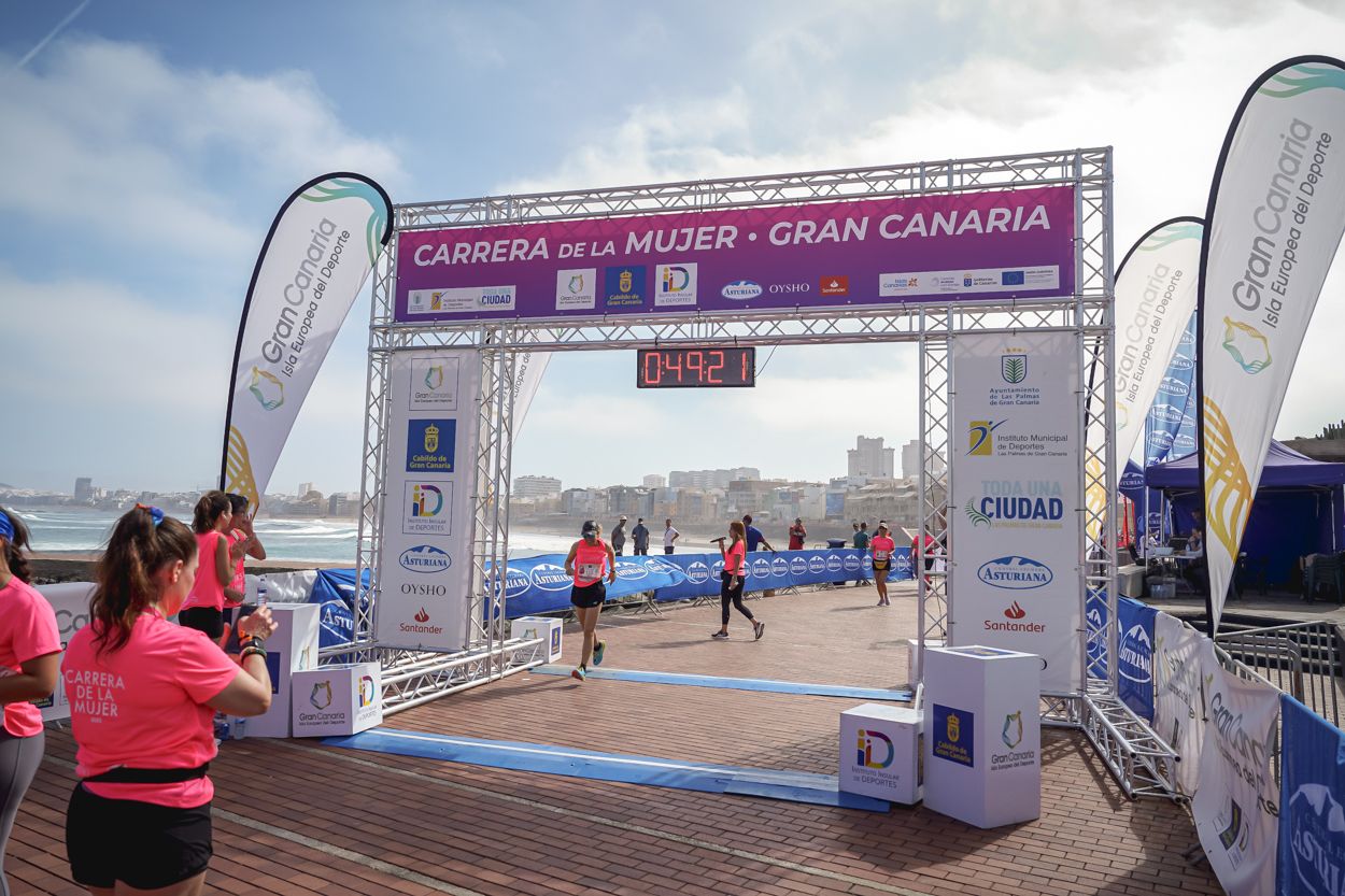 Las fotos de meta de la Carrera de la Mujer de Gran Canaria 11 48 31 15701 O