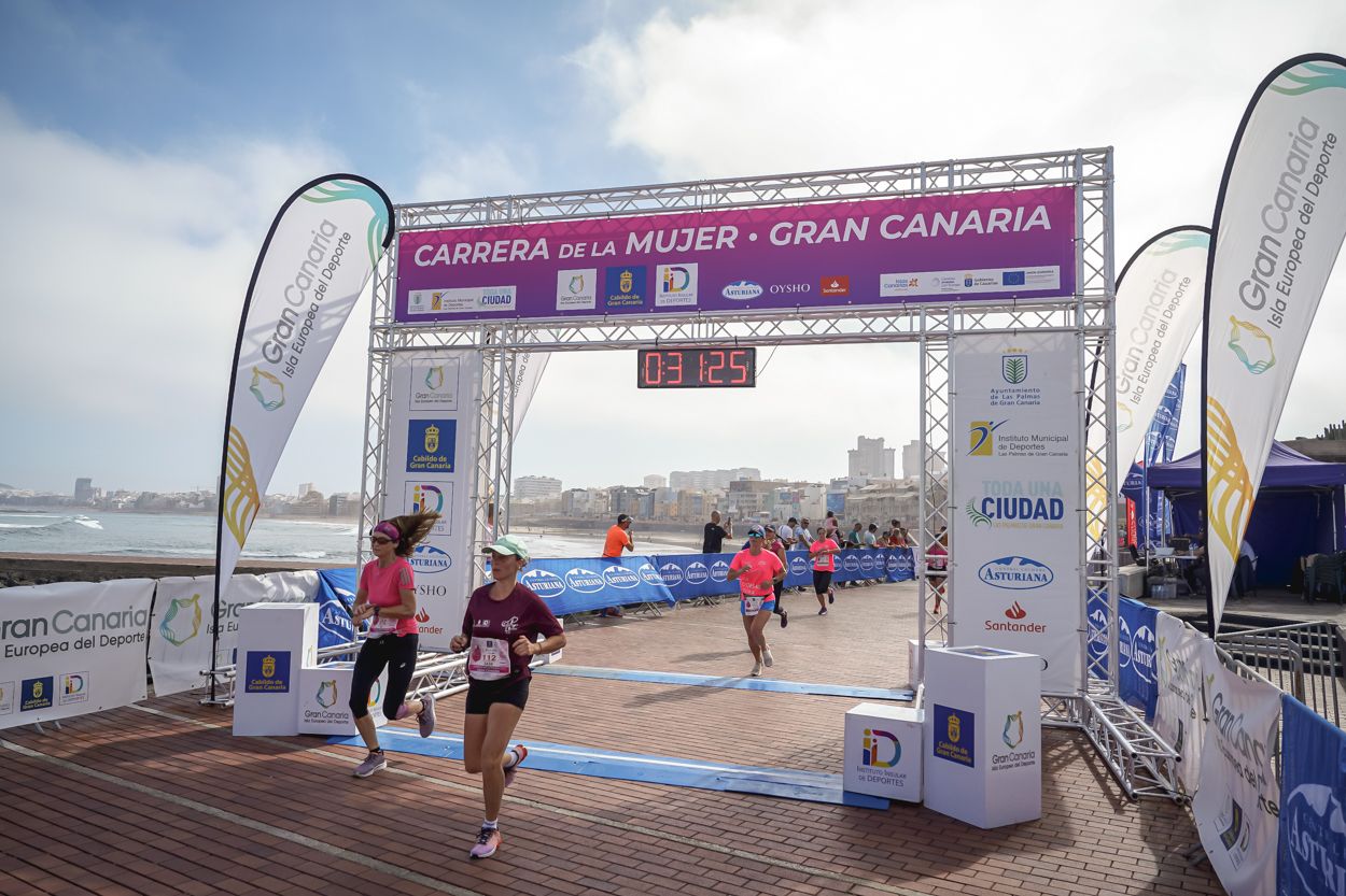 Las fotos de meta de la Carrera de la Mujer de Gran Canaria11 30 36 15701 O