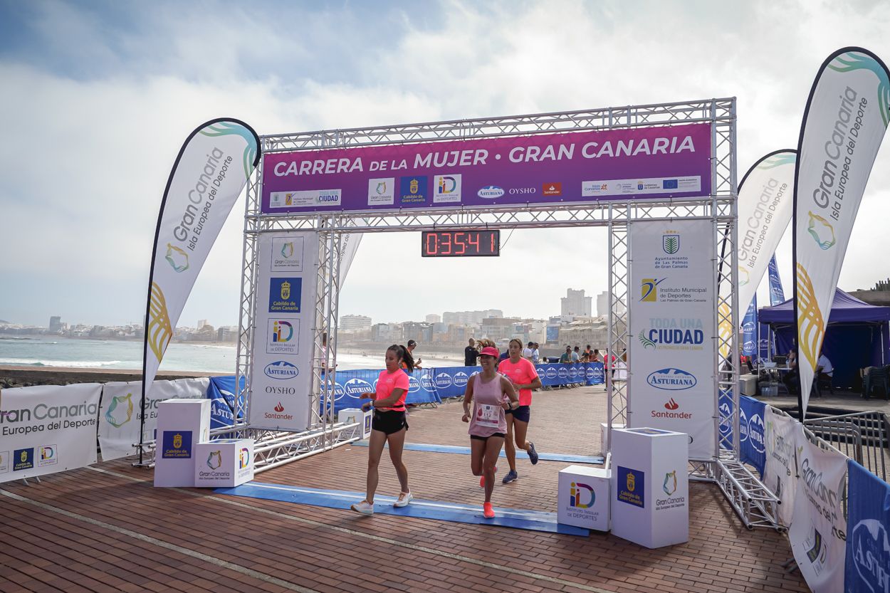 Las fotos de meta de la Carrera de la Mujer de Gran Canaria 11 34 52 15701 O
