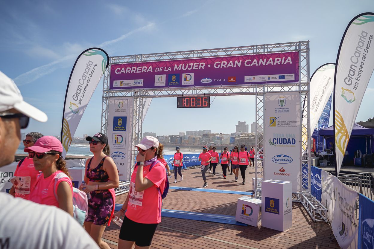 Las fotos de meta de la Carrera de la Mujer de Gran Canaria 12 07 47 15701 O