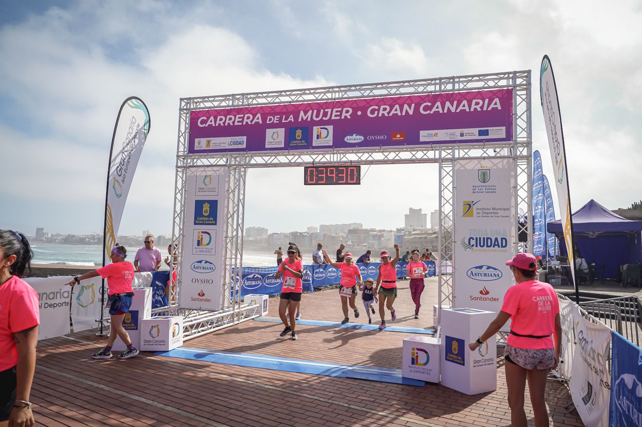Las fotos de meta de la Carrera de la Mujer de Gran Canaria 11 38 41 15701 O