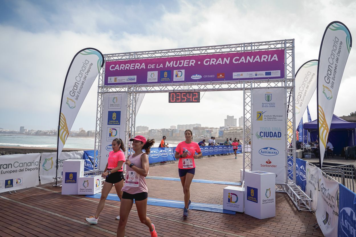 Las fotos de meta de la Carrera de la Mujer de Gran Canaria 11 34 53 15701 O