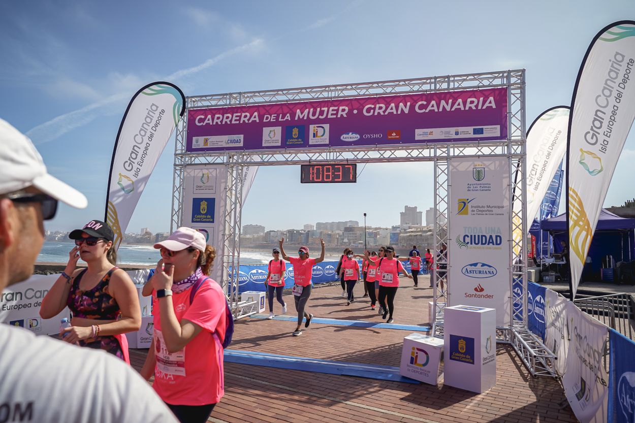 Las fotos de meta de la Carrera de la Mujer de Gran Canaria 12 07 48 15701 O