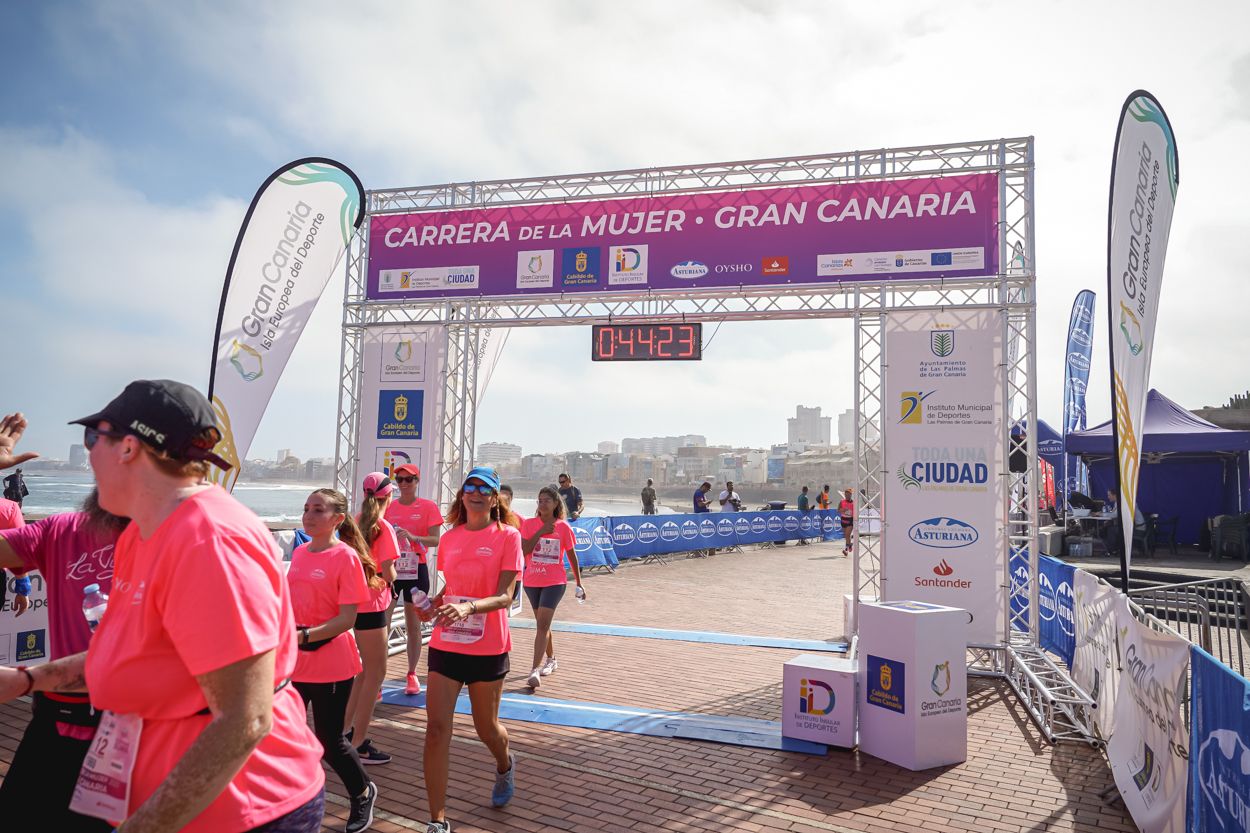 Las fotos de meta de la Carrera de la Mujer de Gran Canaria 11 43 34 15701 O