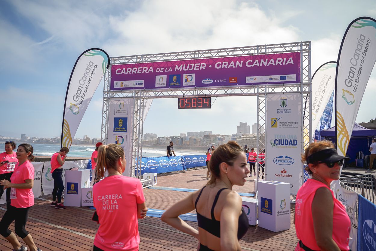 Las fotos de meta de la Carrera de la Mujer de Gran Canaria 11 57 45 15701 O