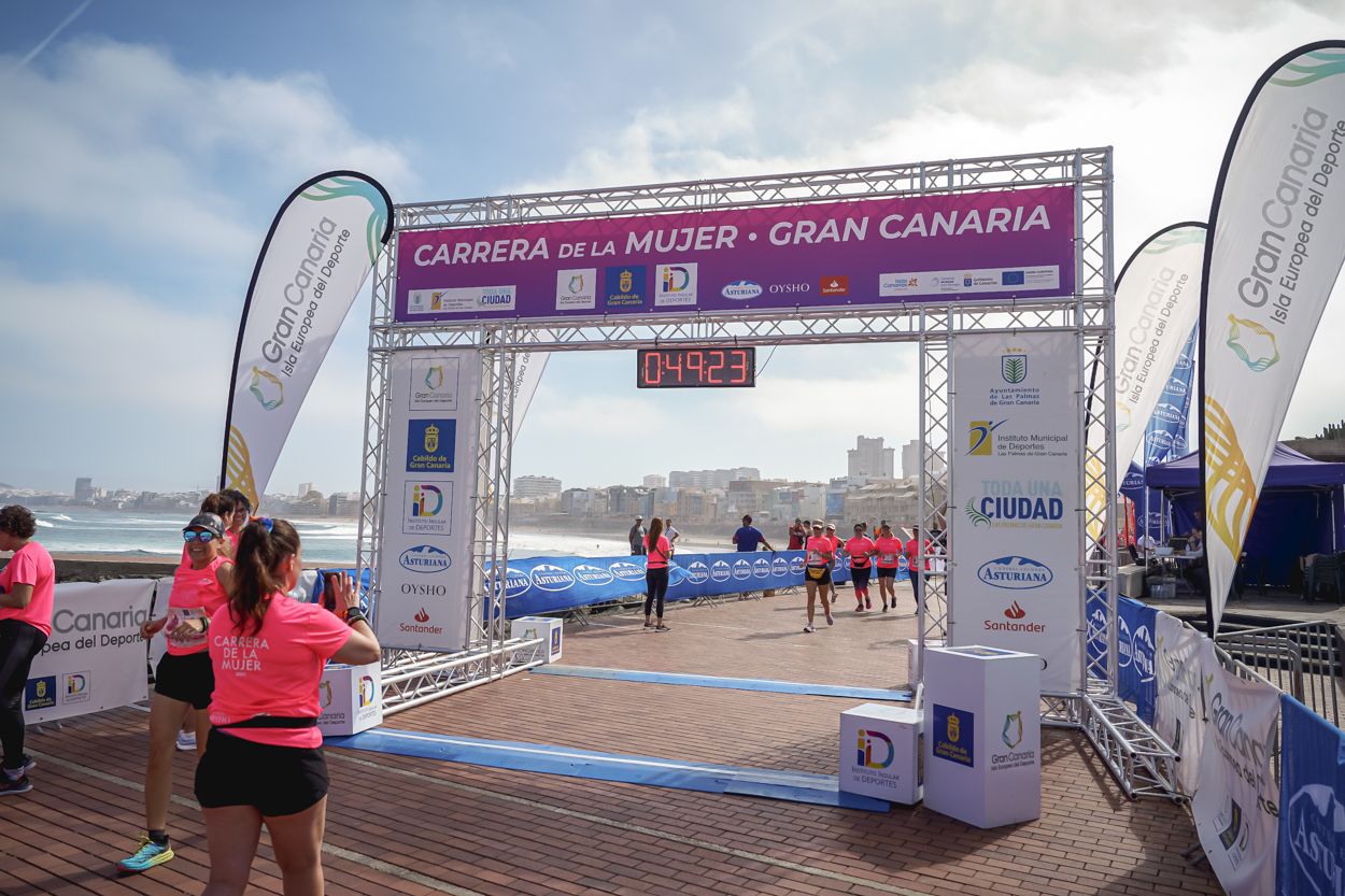 Las fotos de meta de la Carrera de la Mujer de Gran Canaria 11 48 33 15701 O