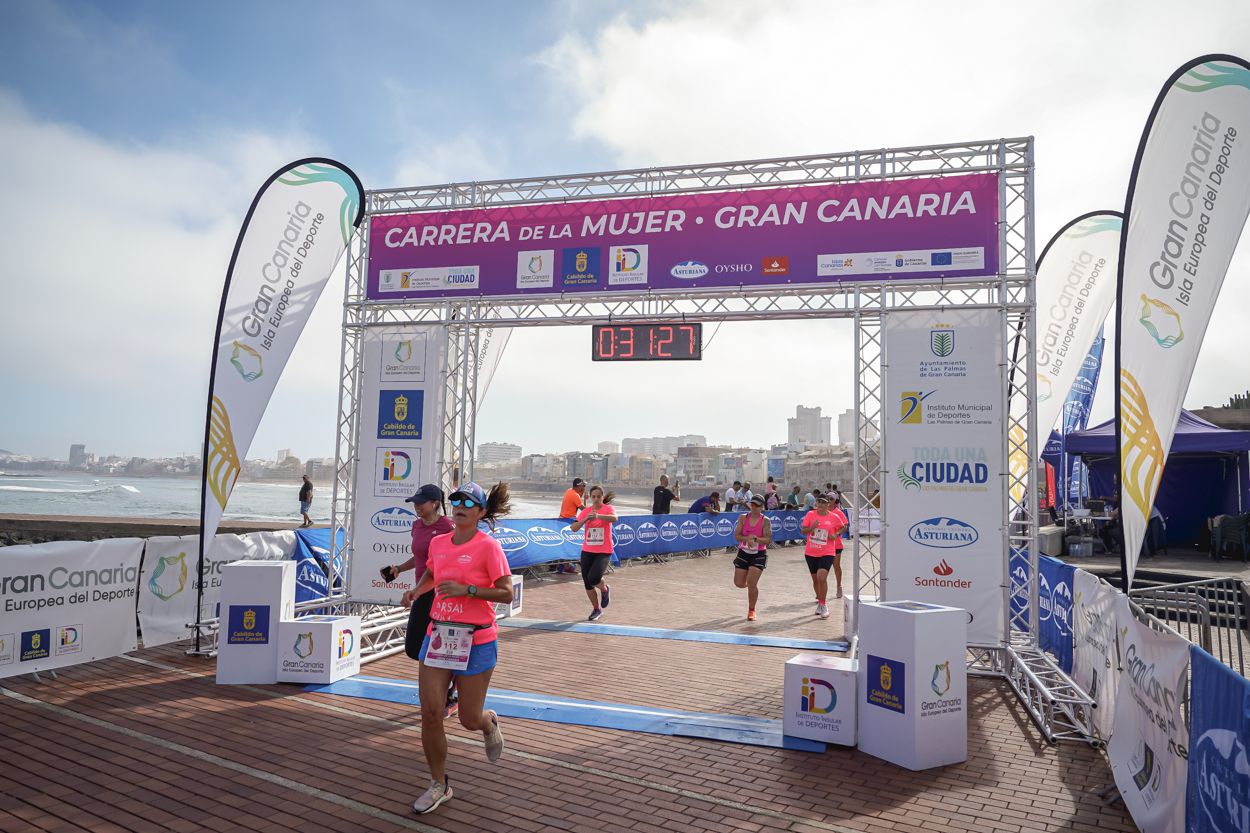 Las fotos de meta de la Carrera de la Mujer de Gran Canaria11 30 38 15701 O