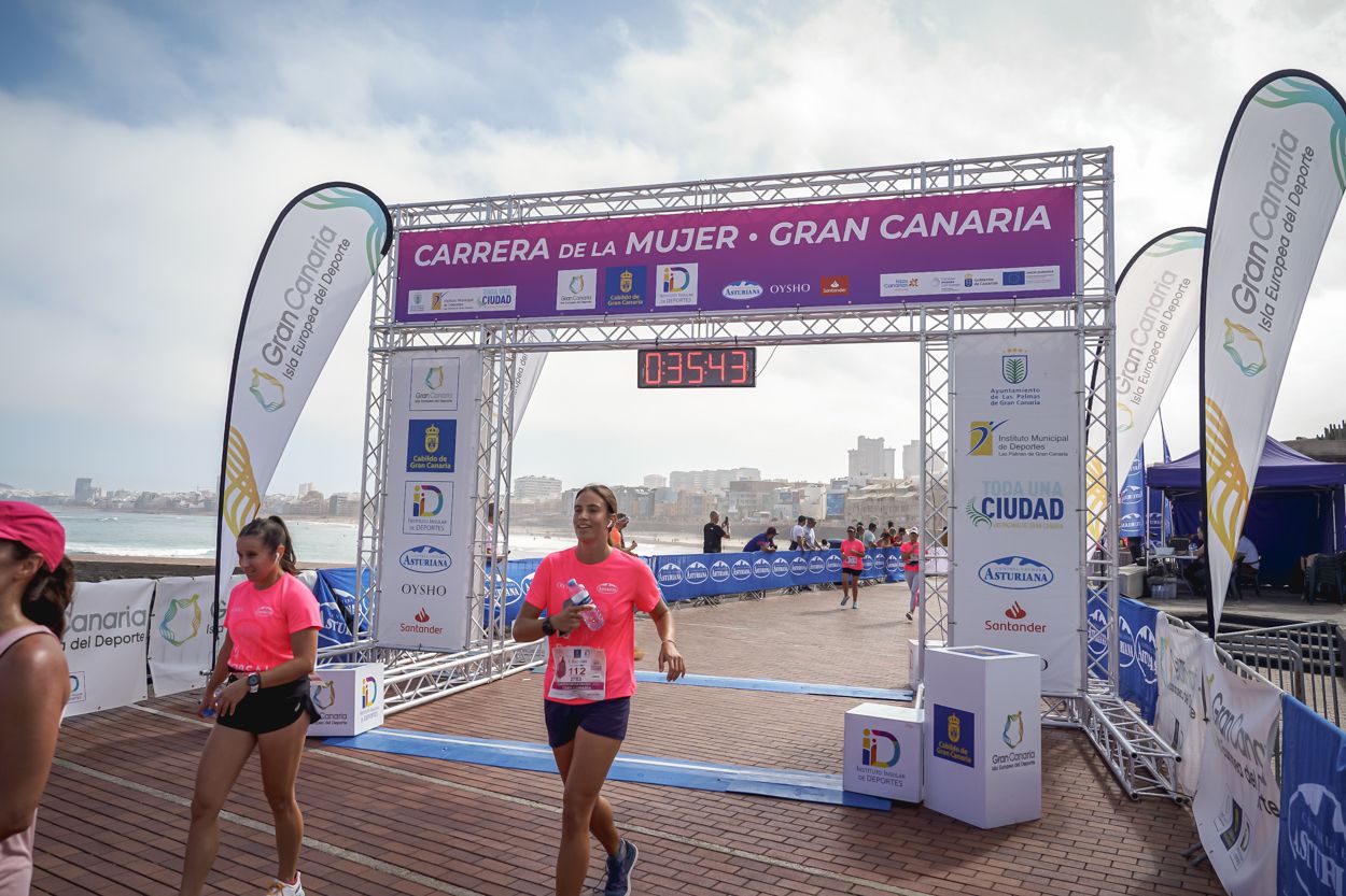 Las fotos de meta de la Carrera de la Mujer de Gran Canaria 11 34 54 15701 O