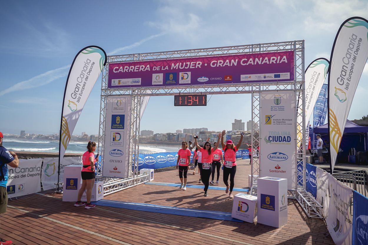 Las fotos de meta de la Carrera de la Mujer de Gran Canaria 12 12 51 15701 O