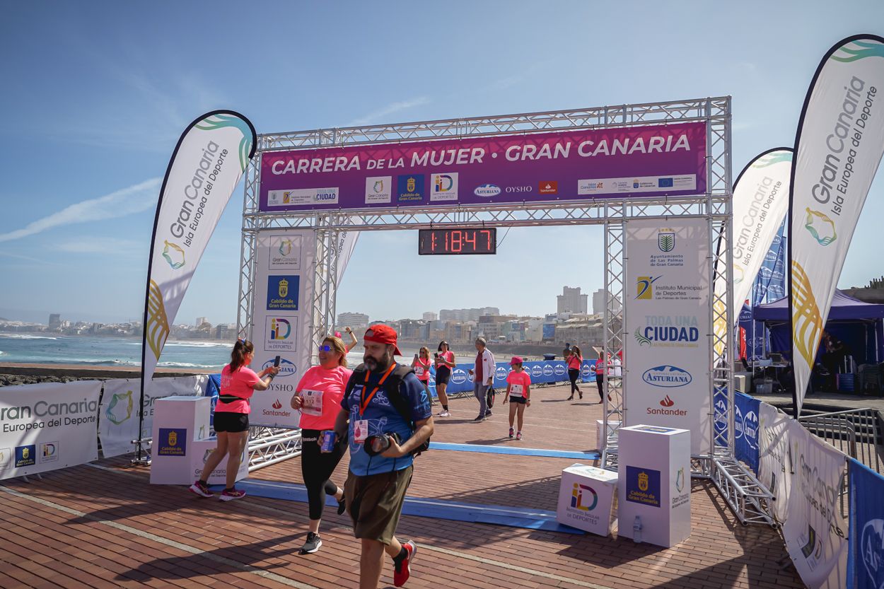 Las fotos de meta de la Carrera de la Mujer de Gran Canaria 12 17 58 15701 O