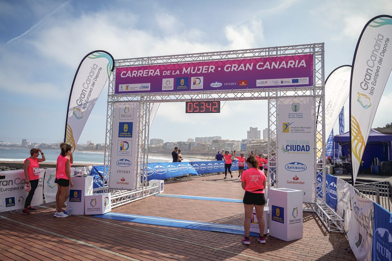 Las fotos de meta de la Carrera de la Mujer de Gran Canaria 11 52 52 15701 O