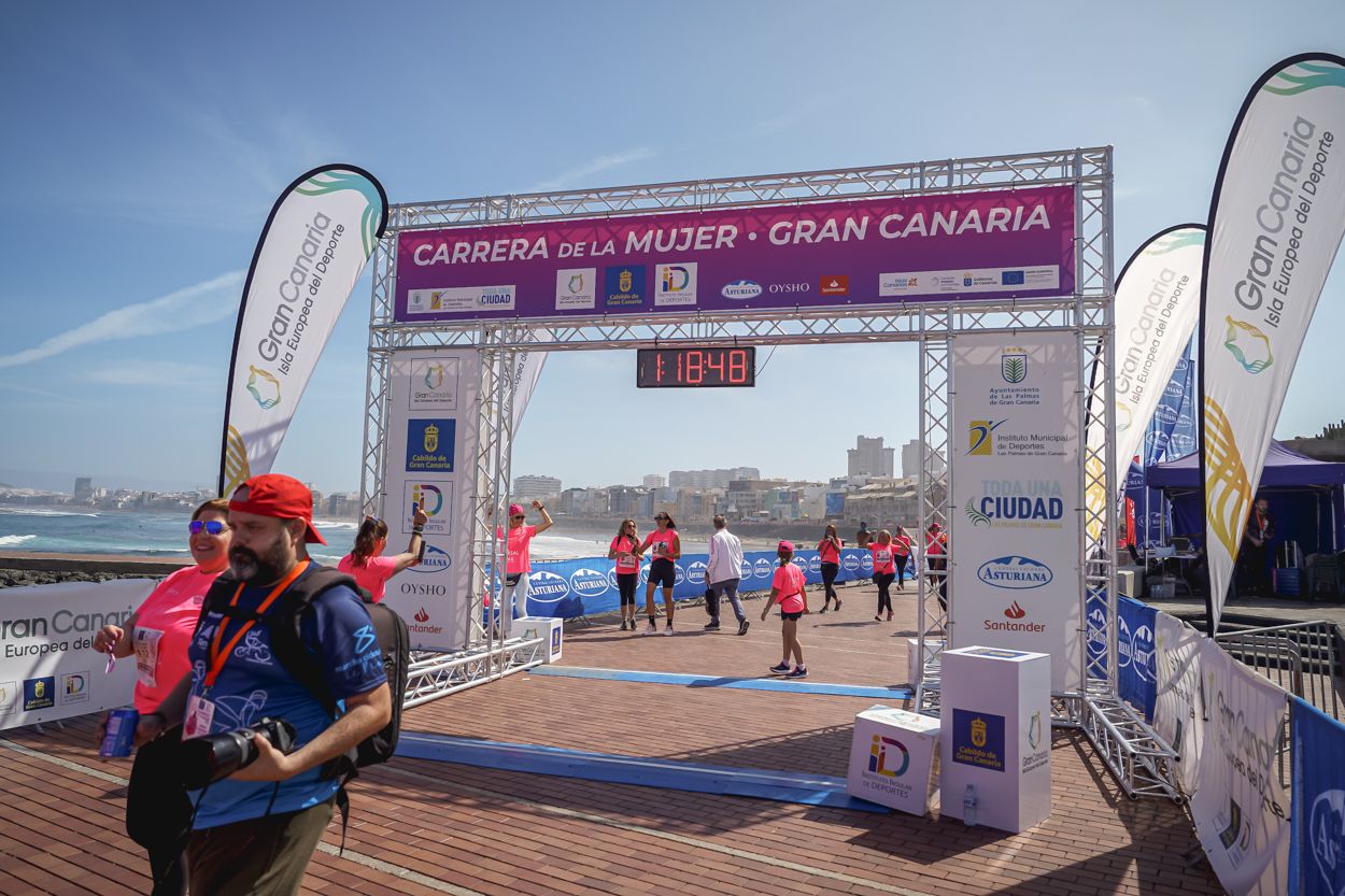Las fotos de meta de la Carrera de la Mujer de Gran Canaria 12 17 59 15701 O