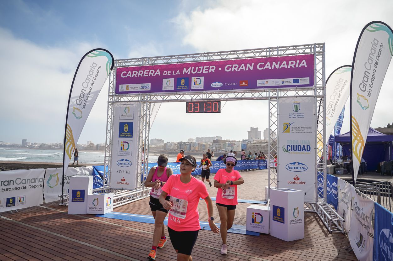 Las fotos de meta de la Carrera de la Mujer de Gran Canaria11 30 41 15701 O