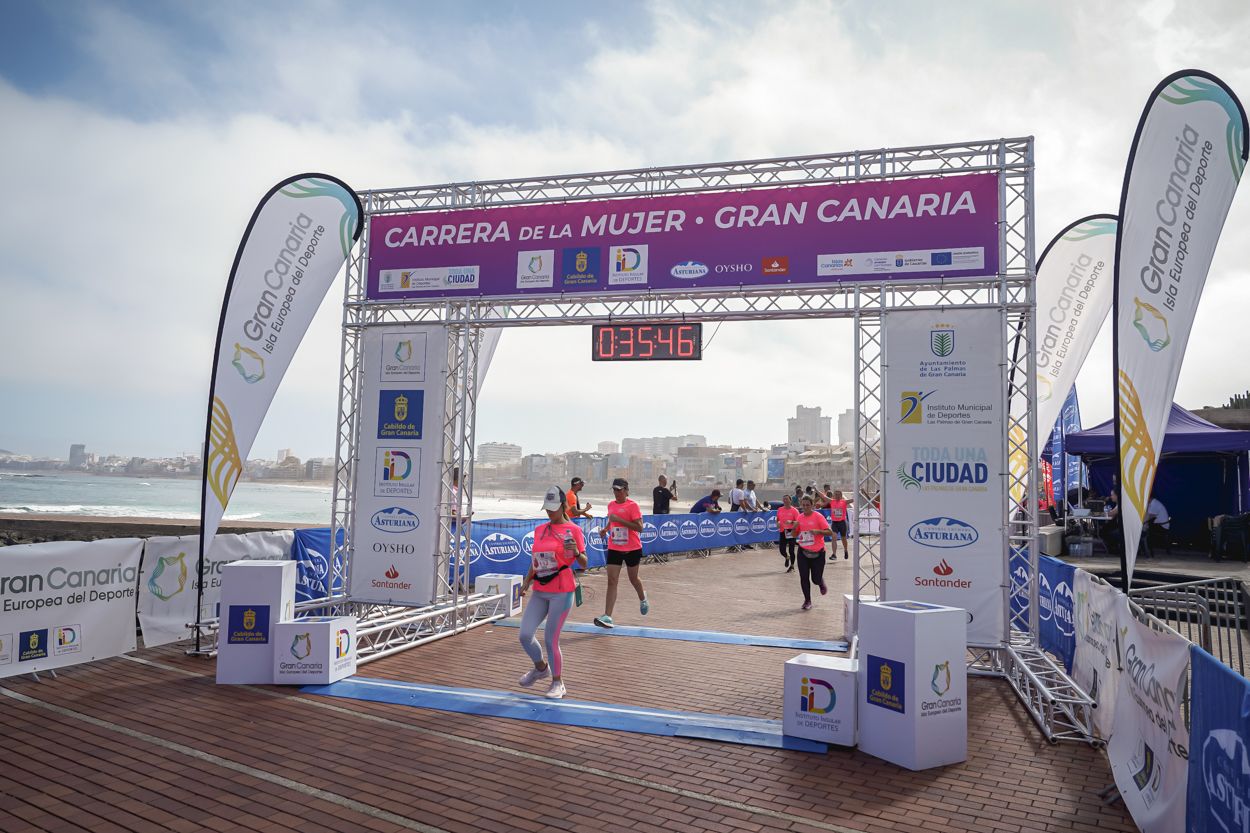Las fotos de meta de la Carrera de la Mujer de Gran Canaria 11 34 57 15701 O