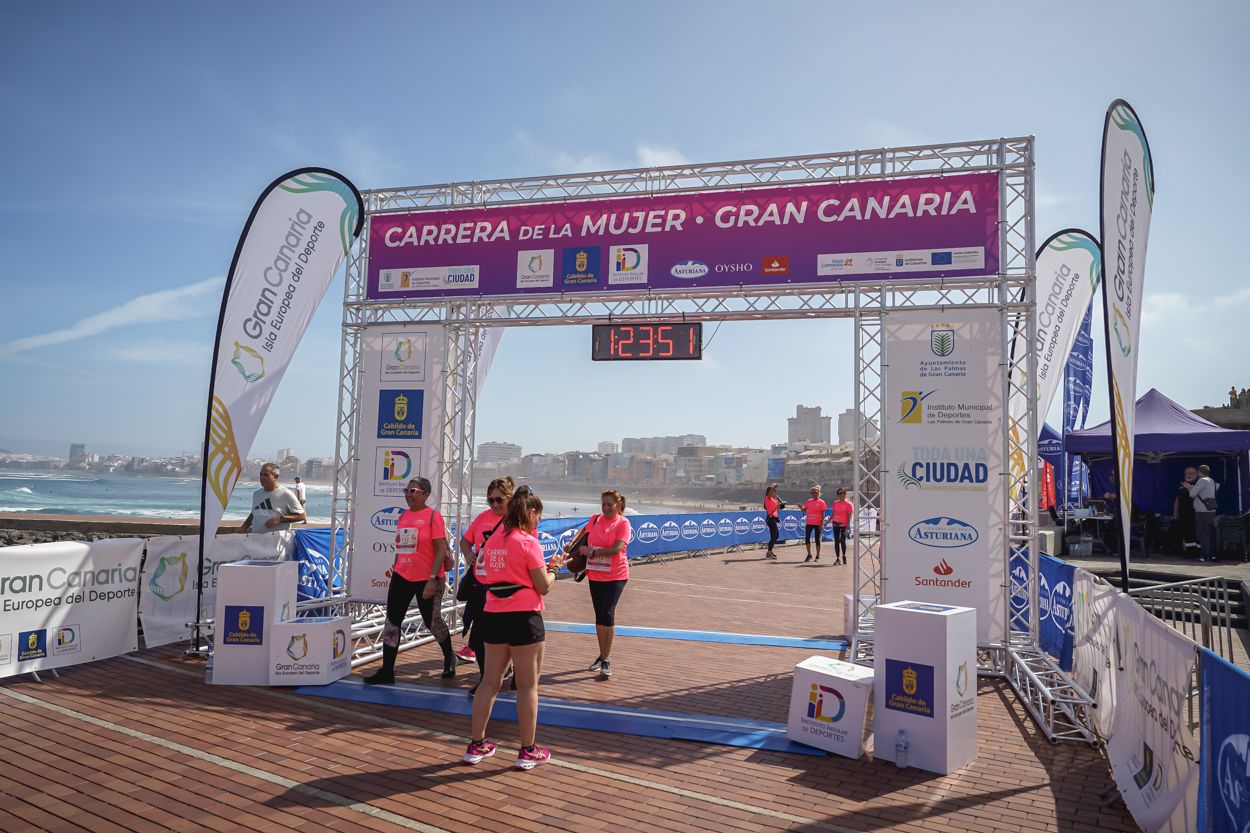Las fotos de meta de la Carrera de la Mujer de Gran Canaria 12 23 01 15701 O