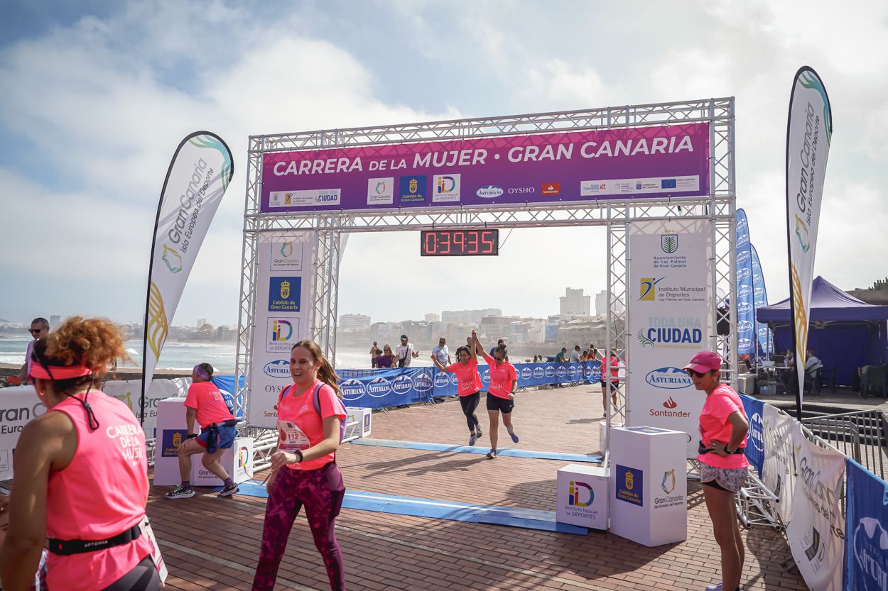 Las fotos de meta de la Carrera de la Mujer de Gran Canaria 11 38 46 15701 O