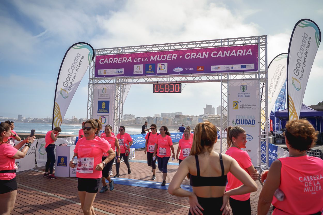 Las fotos de meta de la Carrera de la Mujer de Gran Canaria 11 57 49 15701 O