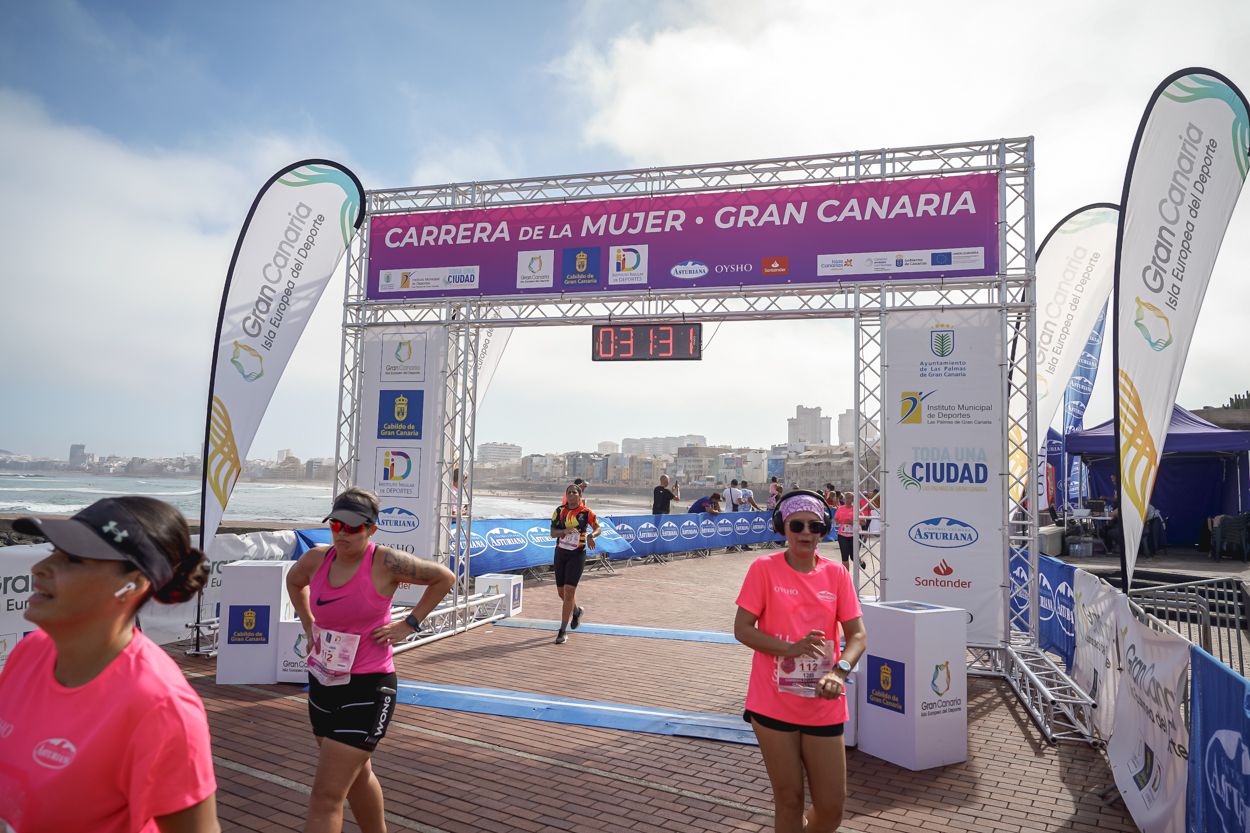 Las fotos de meta de la Carrera de la Mujer de Gran Canaria11 30 42 15701 O
