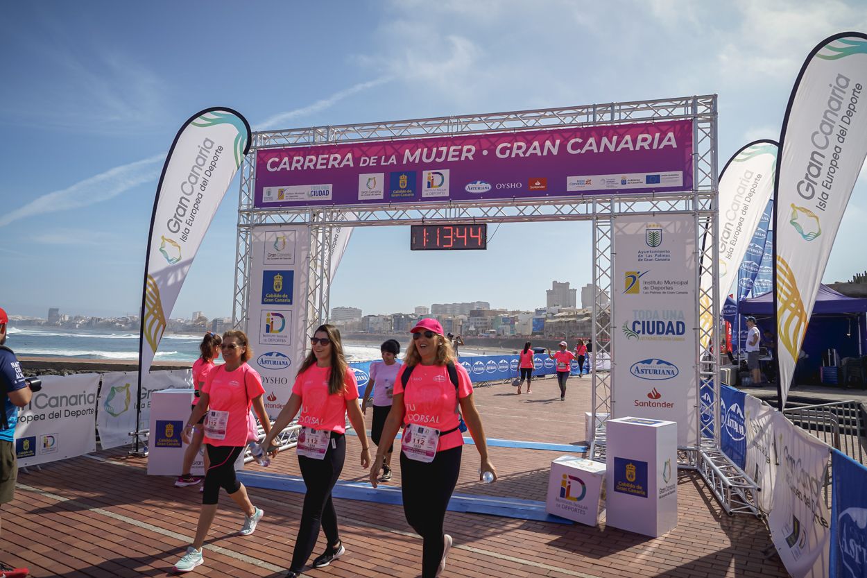 Las fotos de meta de la Carrera de la Mujer de Gran Canaria 12 12 54 15701 O