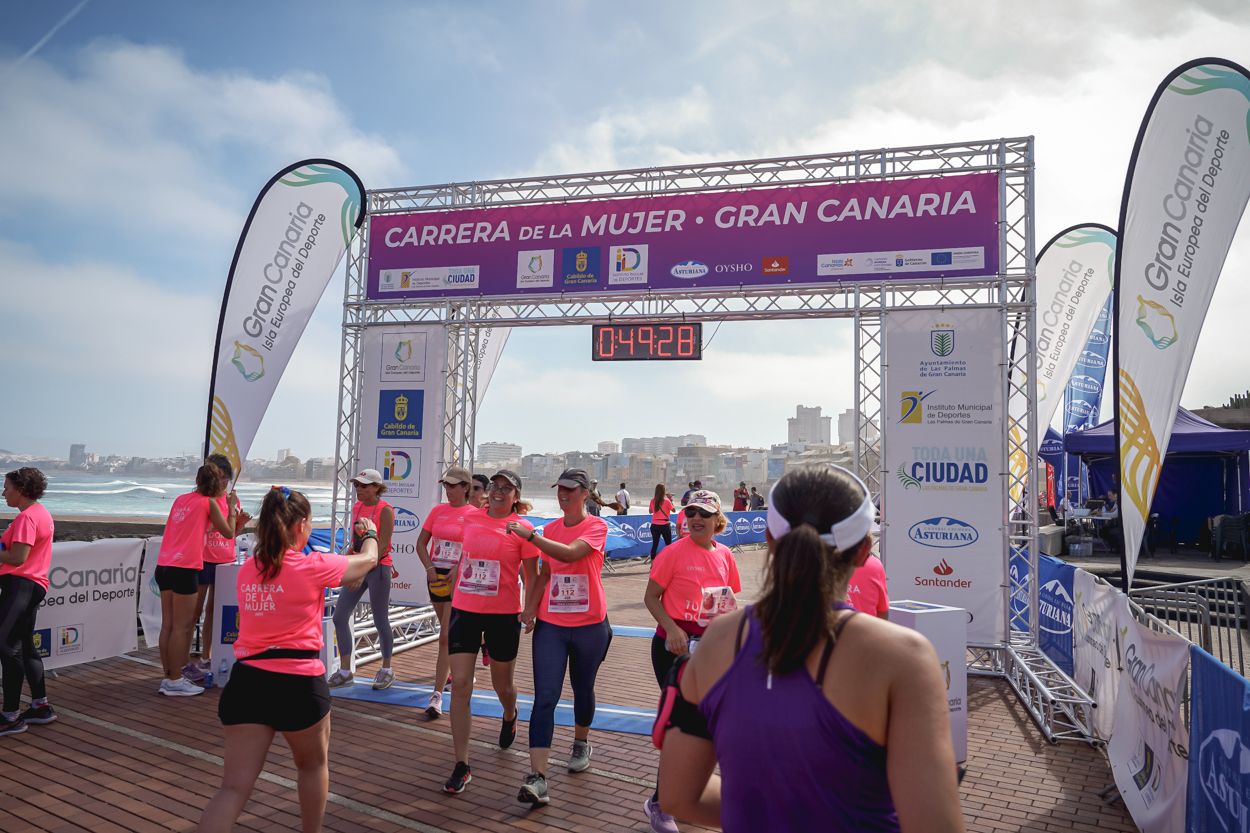 Las fotos de meta de la Carrera de la Mujer de Gran Canaria 11 48 38 15701 O