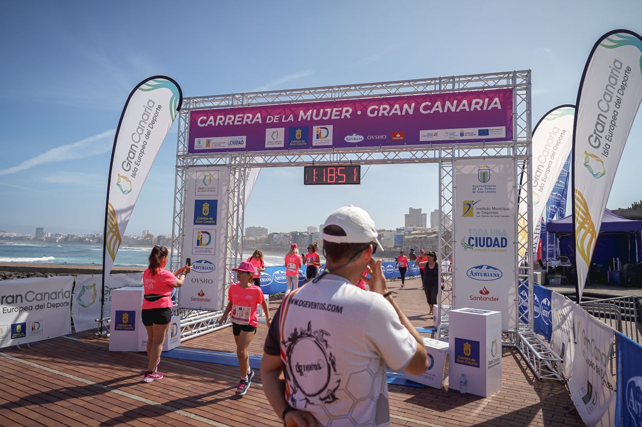 Las fotos de meta de la Carrera de la Mujer de Gran Canaria 12 18 02 15701 O