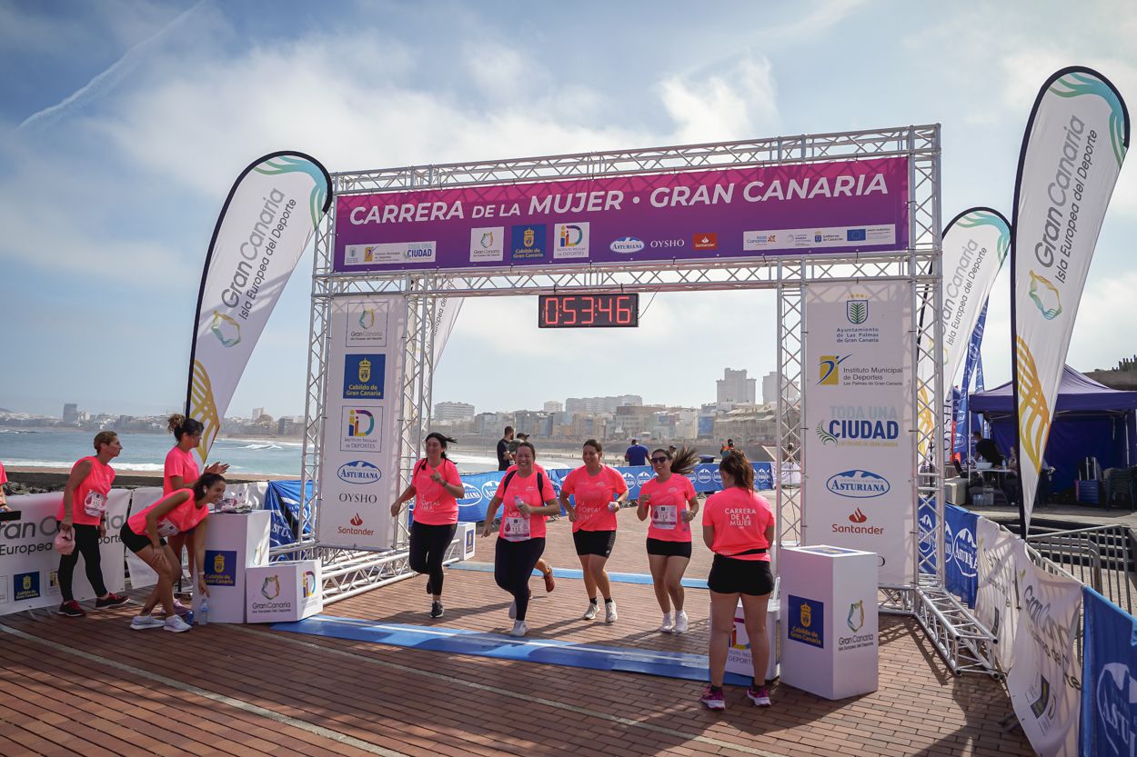 Las fotos de meta de la Carrera de la Mujer de Gran Canaria 11 52 56 15701 O