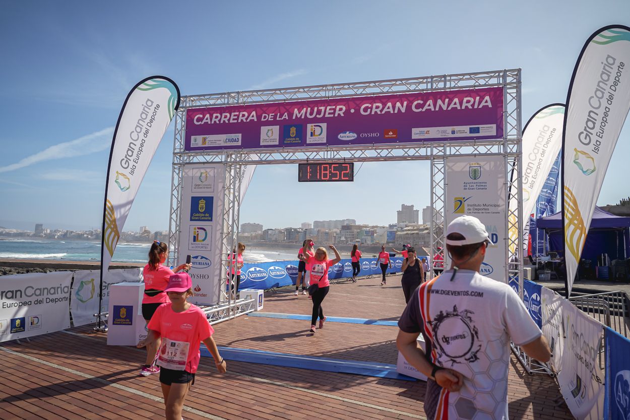 Las fotos de meta de la Carrera de la Mujer de Gran Canaria 12 18 03 15701 O