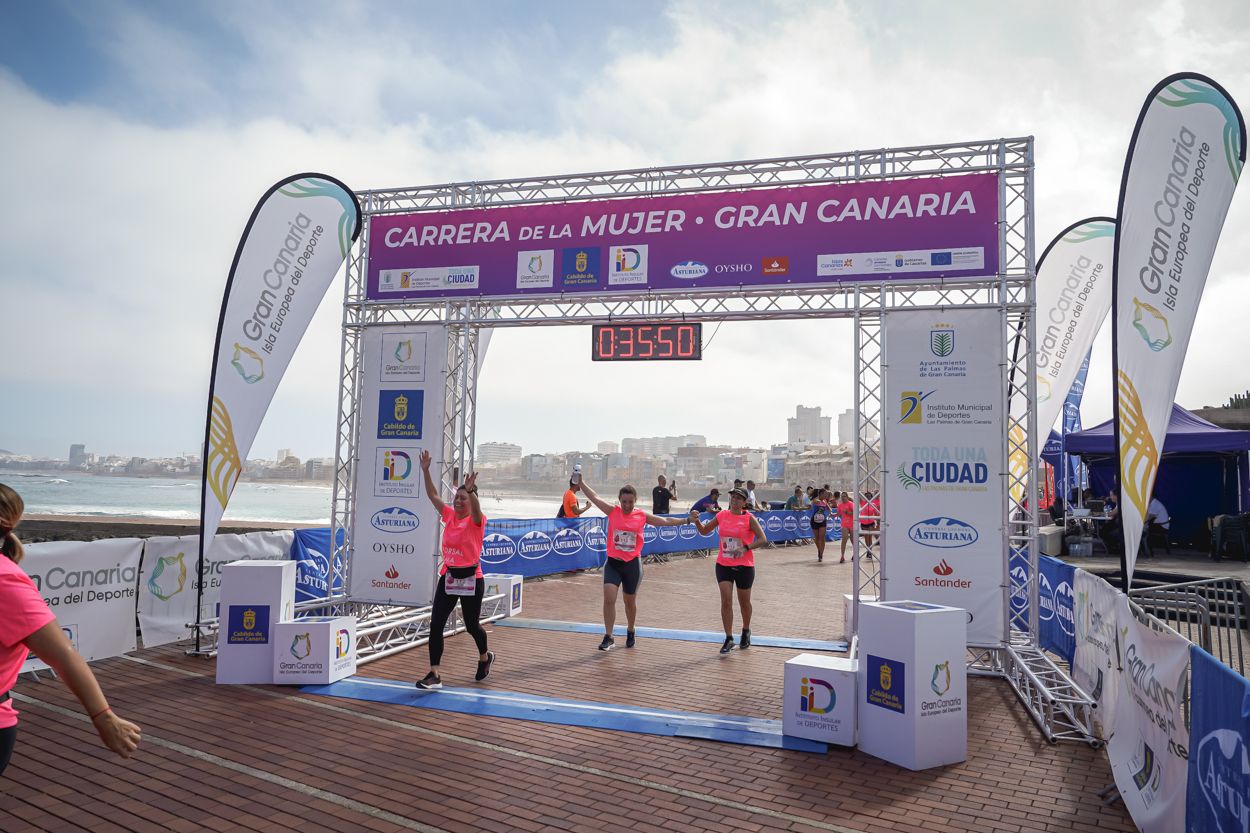 Las fotos de meta de la Carrera de la Mujer de Gran Canaria 11 35 01 15701 O