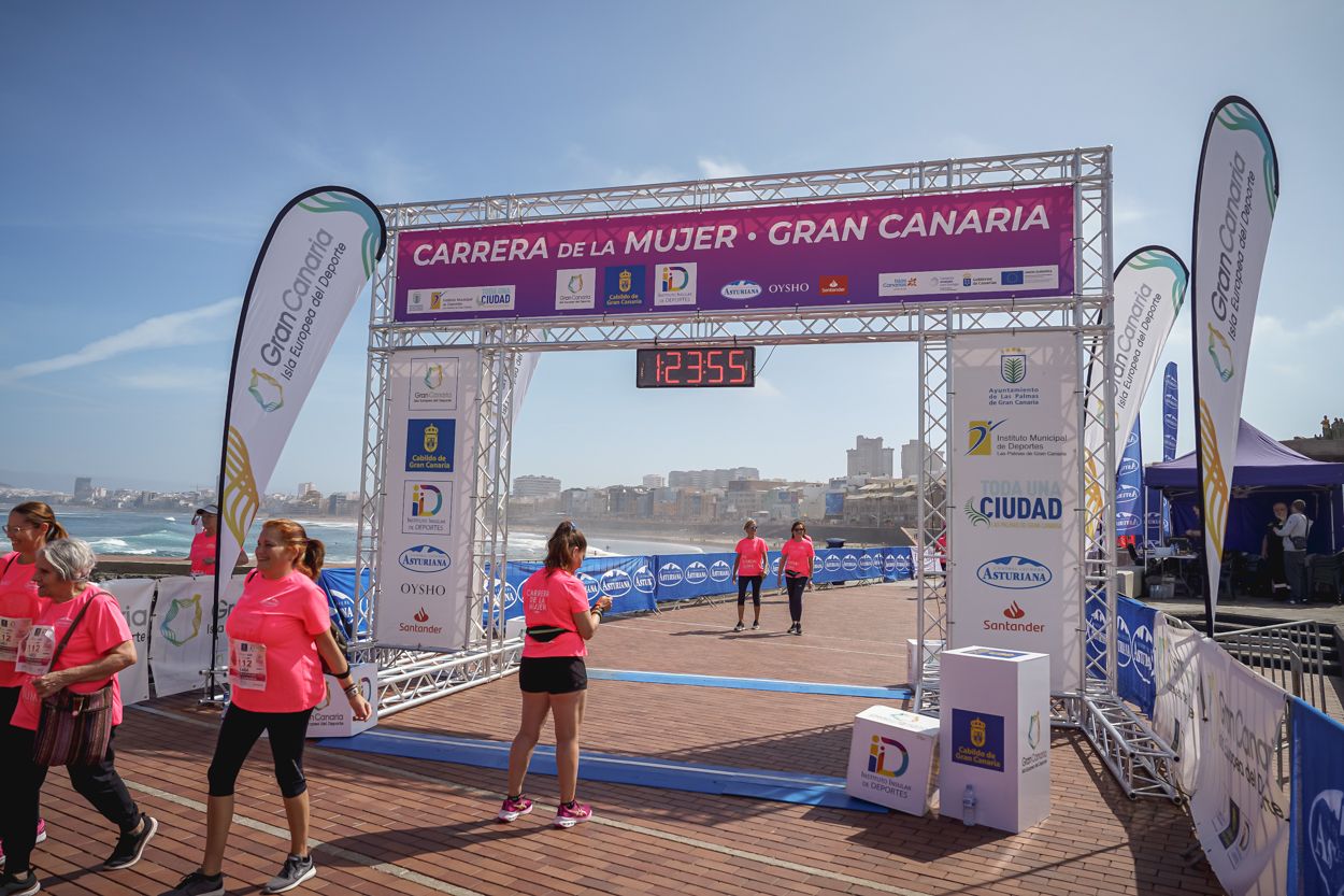 Las fotos de meta de la Carrera de la Mujer de Gran Canaria 12 23 05 15701 O