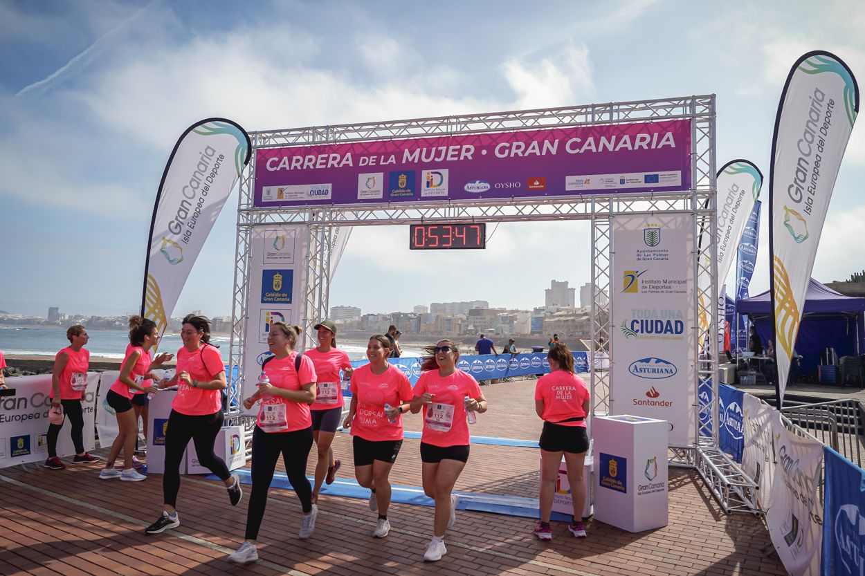 Las fotos de meta de la Carrera de la Mujer de Gran Canaria 11 52 57 15701 O