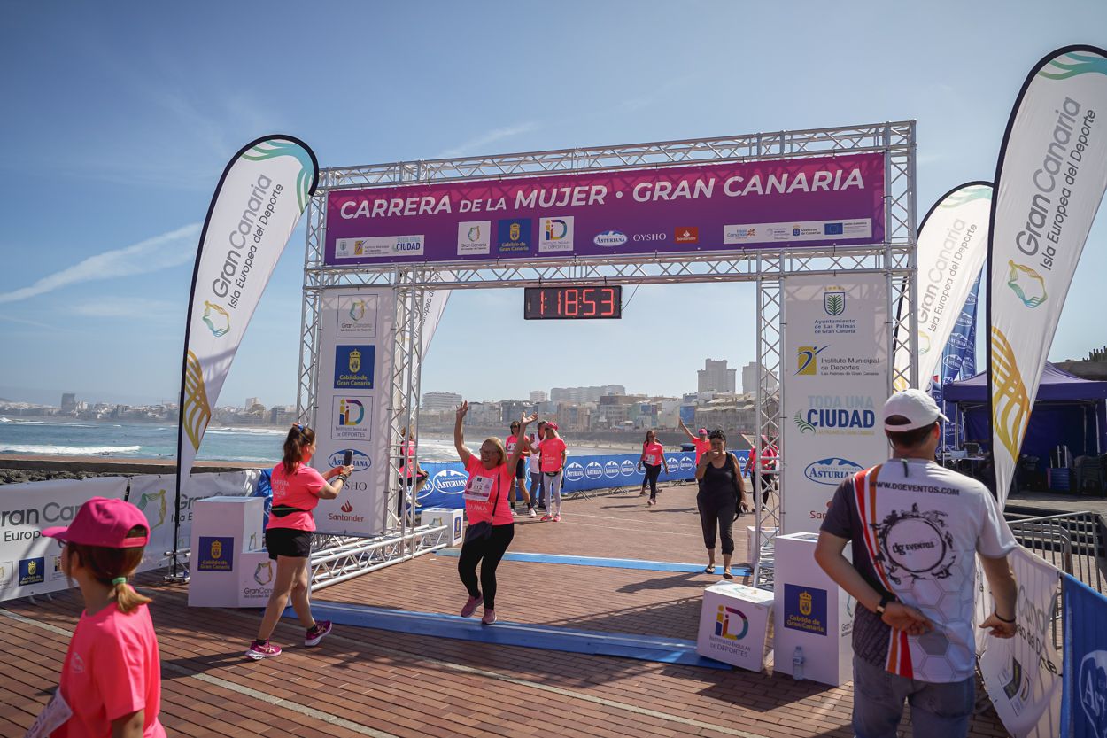 Las fotos de meta de la Carrera de la Mujer de Gran Canaria 12 18 04 15701 O