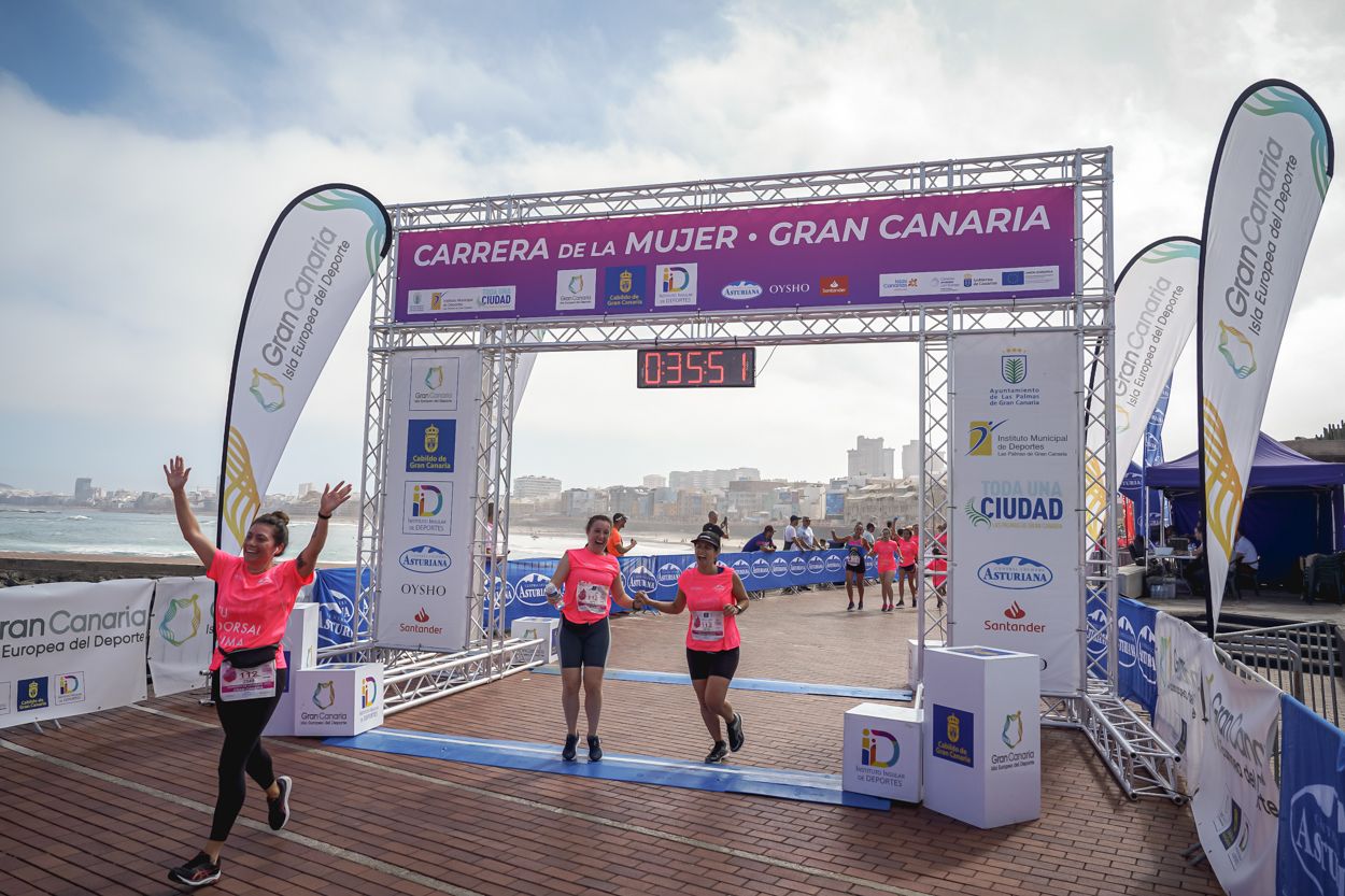 Las fotos de meta de la Carrera de la Mujer de Gran Canaria 11 35 02 15701 O