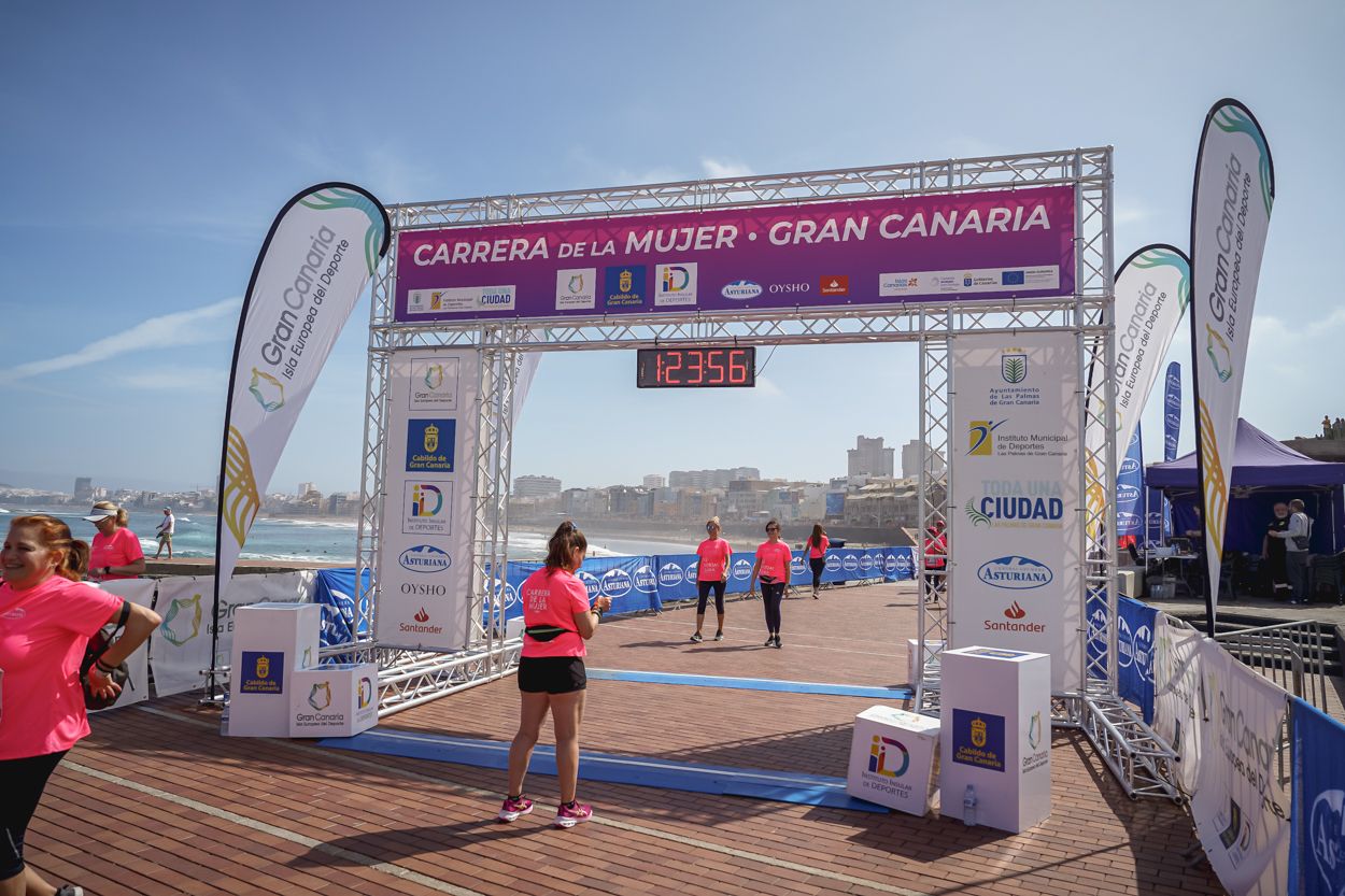Las fotos de meta de la Carrera de la Mujer de Gran Canaria 12 23 06 15701 O