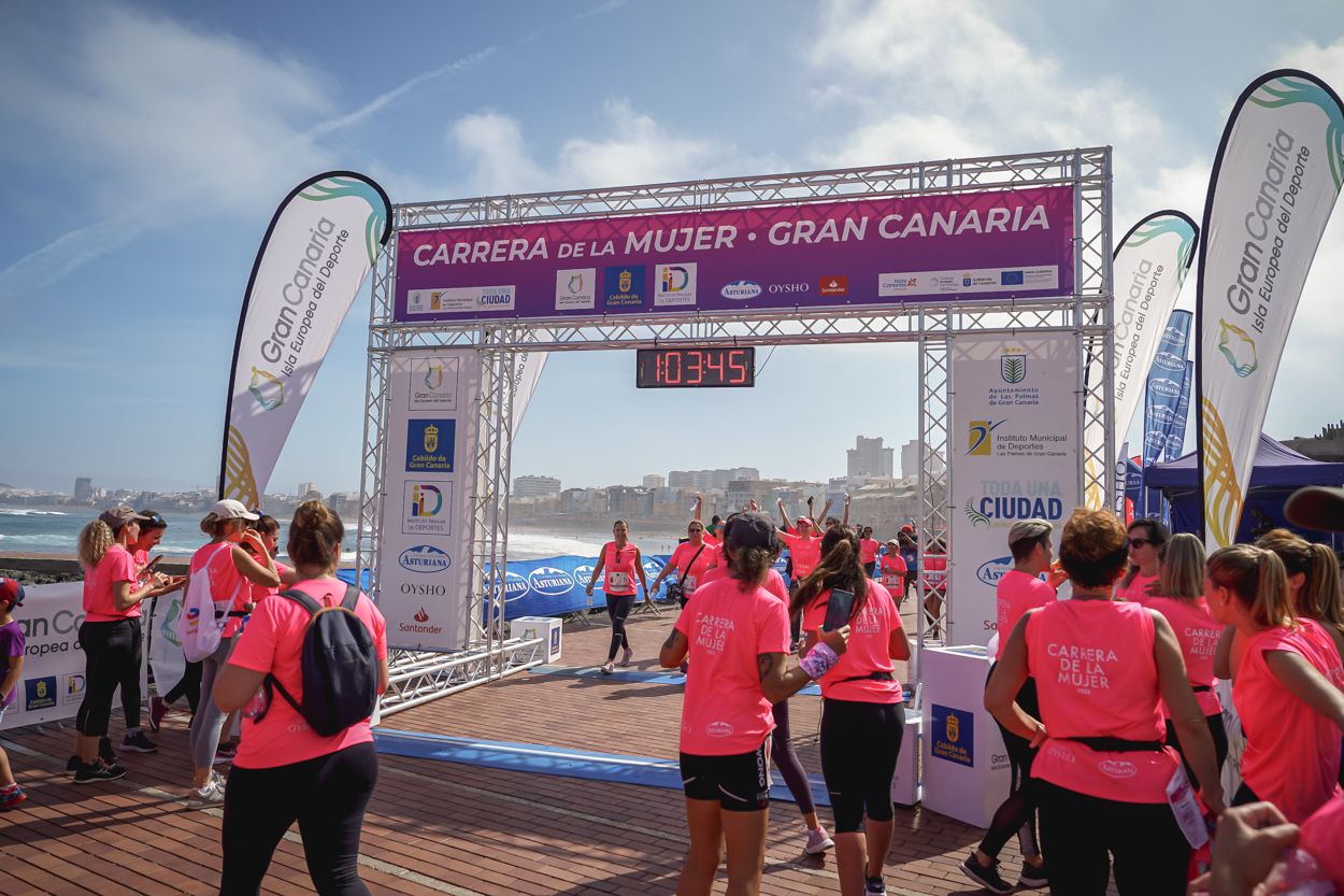 Las fotos de meta de la Carrera de la Mujer de Gran Canaria 12 02 56 15701 O