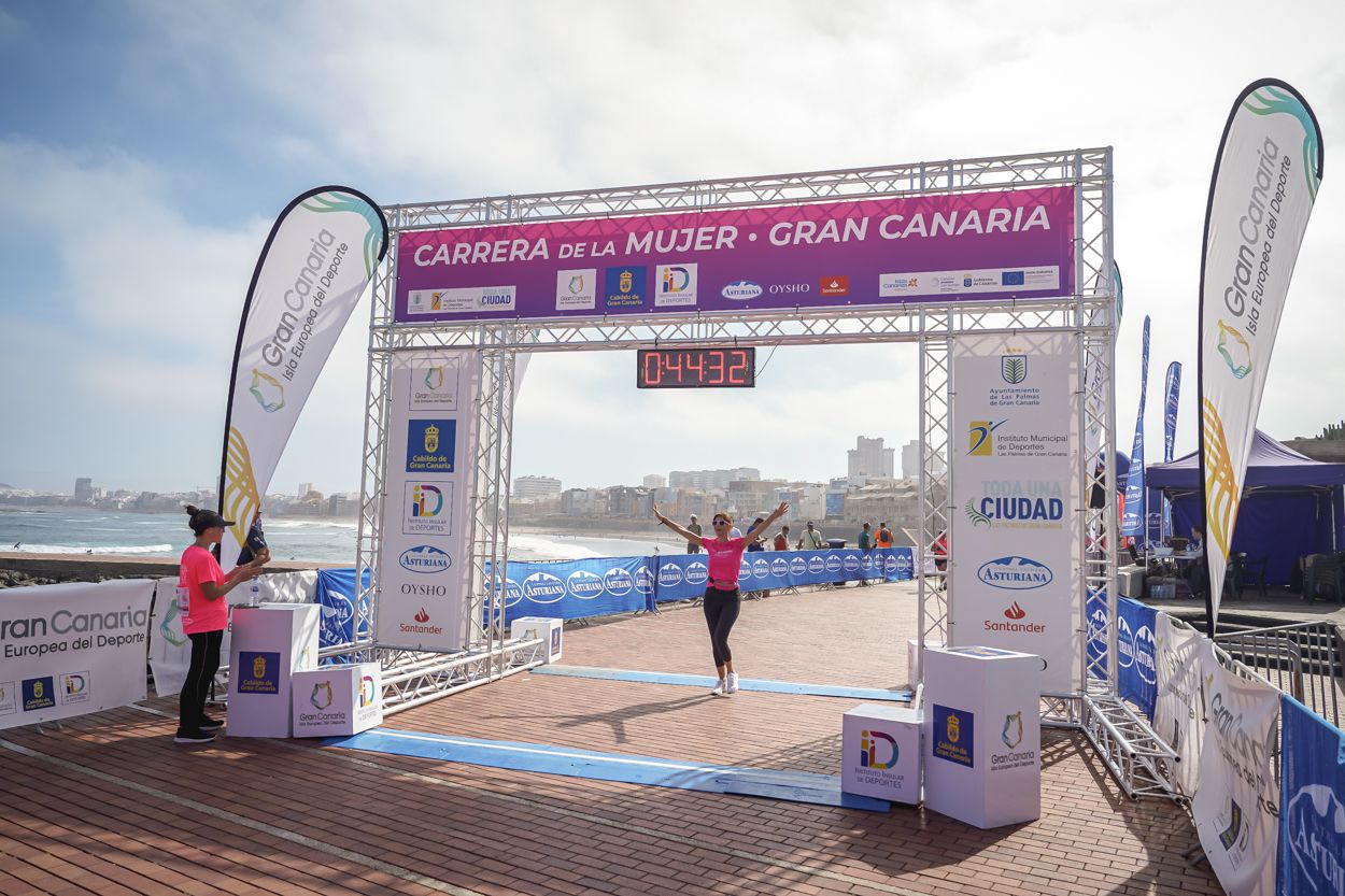 Las fotos de meta de la Carrera de la Mujer de Gran Canaria 11 43 43 15701 O