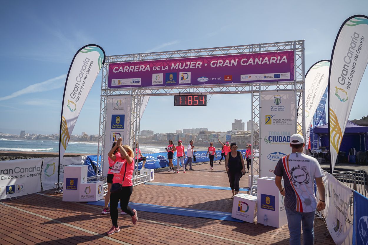 Las fotos de meta de la Carrera de la Mujer de Gran Canaria 12 18 05 15701 O