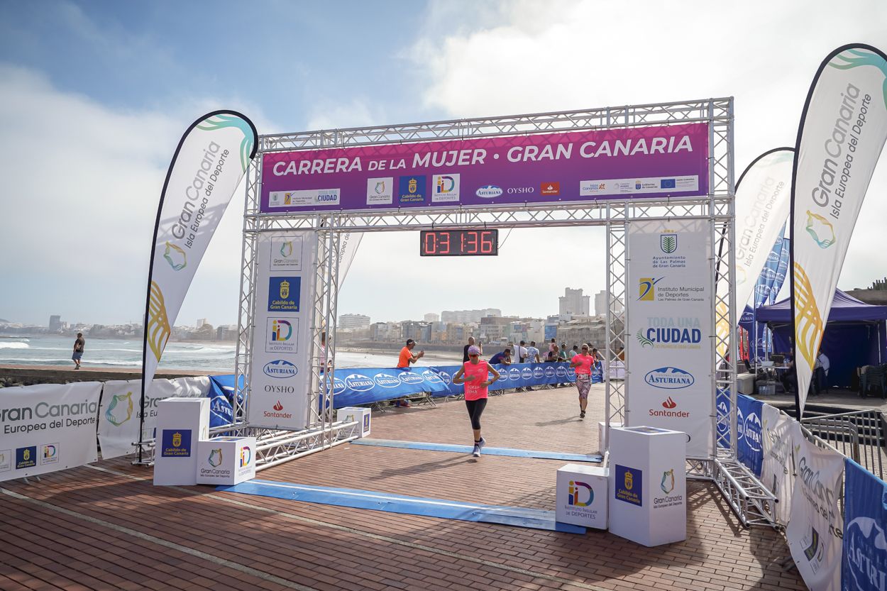 Las fotos de meta de la Carrera de la Mujer de Gran Canaria11 30 47 15701 O