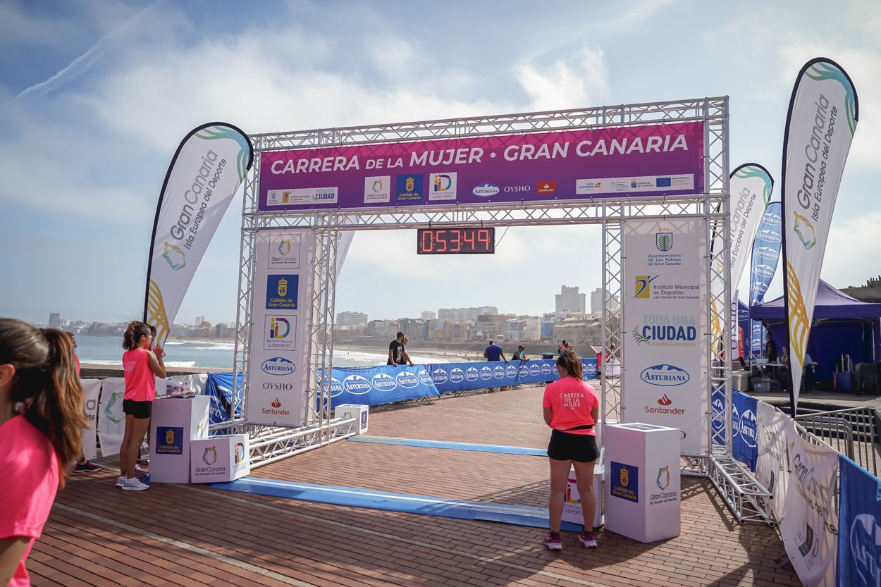 Las fotos de meta de la Carrera de la Mujer de Gran Canaria 11 53 00 15701 O